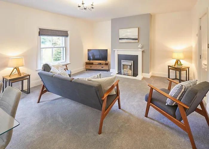 Host & Stay - The Captain\'S Loft